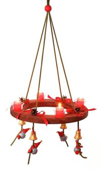 Großer Holzkranz II., hängend,  braun