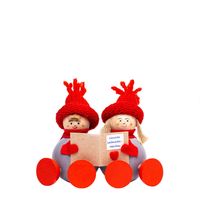 Tonttu-couple reading